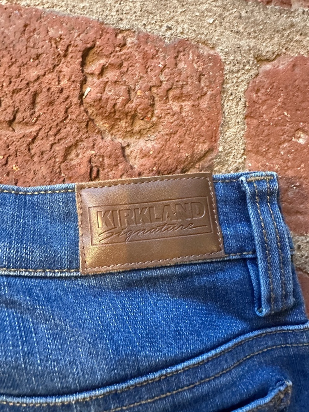 KIRKLAND Signature Men's Jeans 32x32 Heavyweight Stretch Denim Standard Fit - Picture 12 of 16